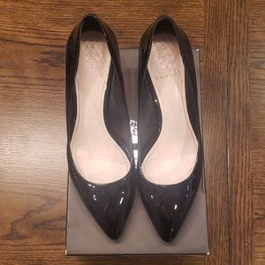Vince Camuto Goldie 10 black patent heel